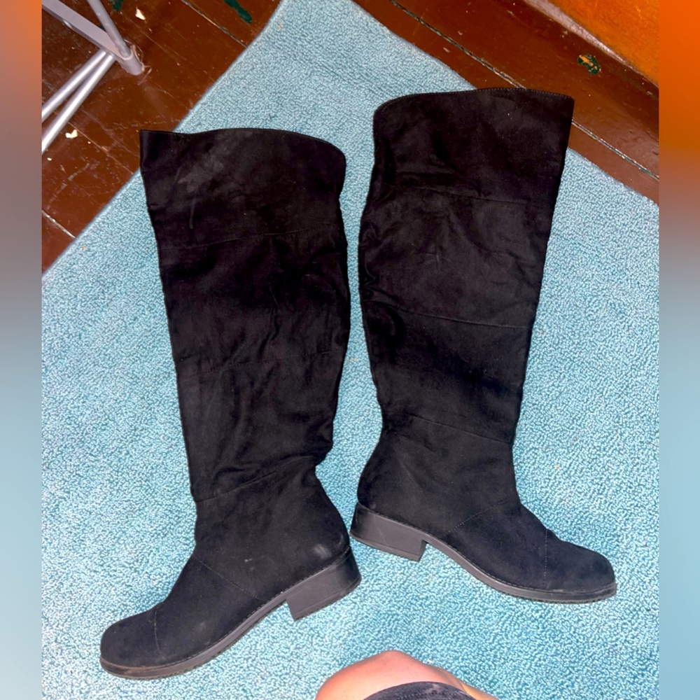 American eagle Knee high boots